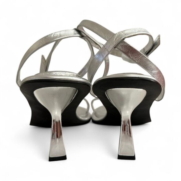 SMASH Silver Sandals Imani, New In Box! Size 12 - Picture 5 of 8